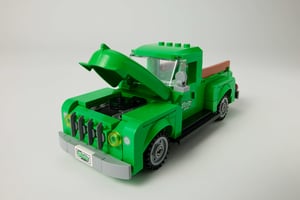 NovaBrix O'Reilly Vintage Pickup Truck on display